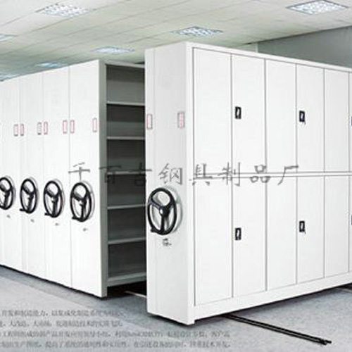 鐵皮文件柜，鋼制文件柜和電子存包柜有什么區(qū)別(使用場(chǎng)景分析)